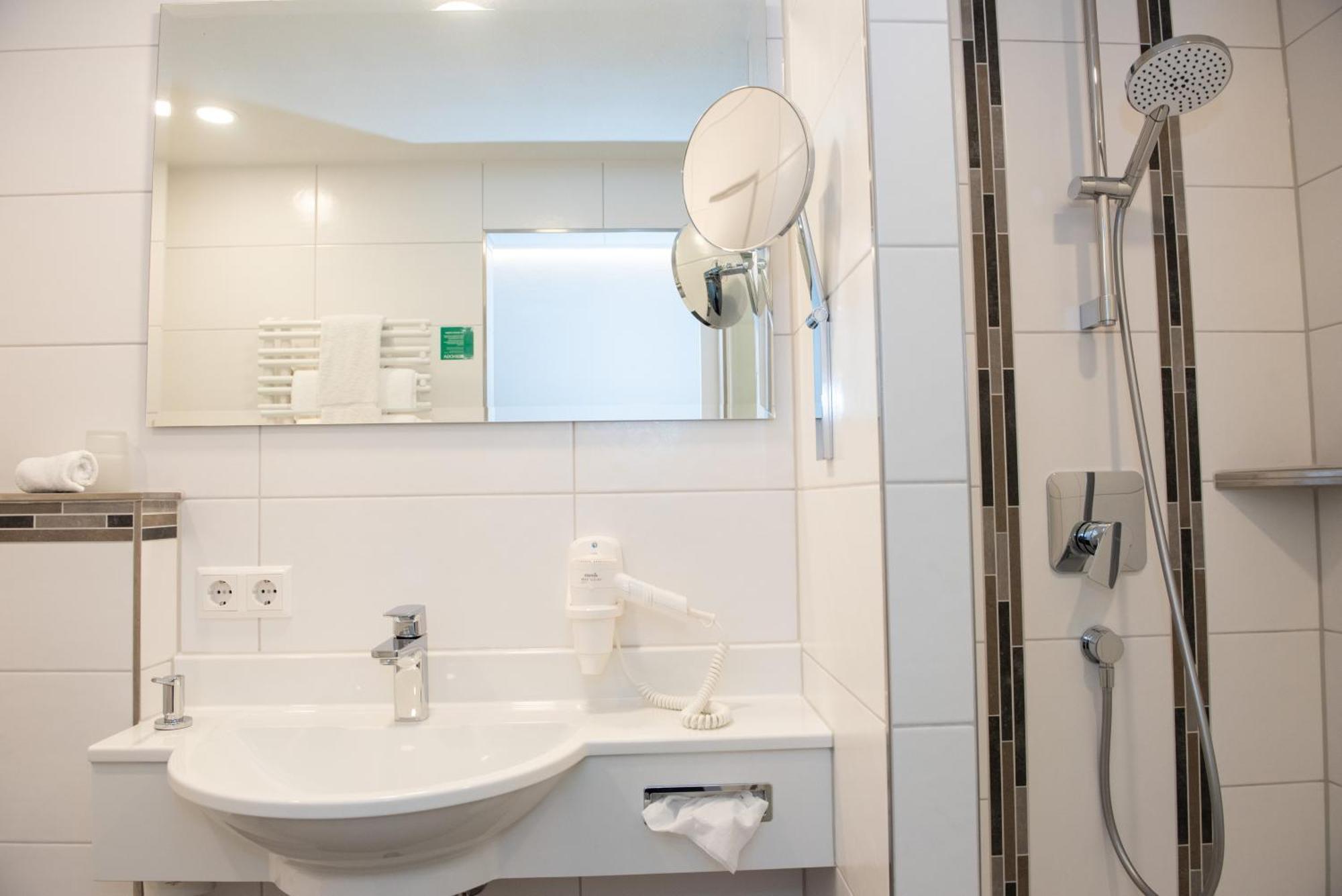 Boutique - Hotel Zum Schloss Amtzell Ngoại thất bức ảnh